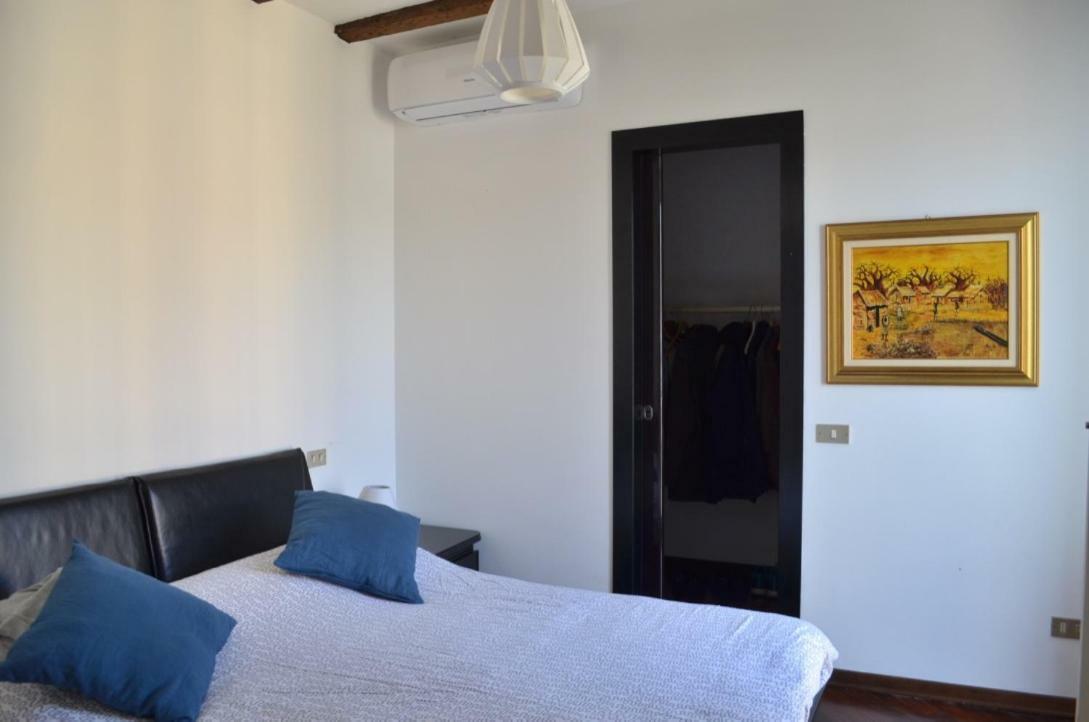 Cozy one bedroom apartment in Milano, Brera Buitenkant foto