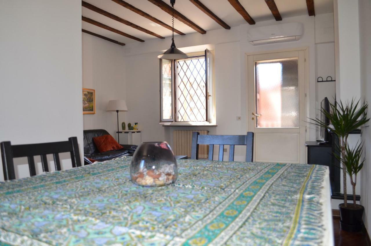 Cozy one bedroom apartment in Milano, Brera Buitenkant foto